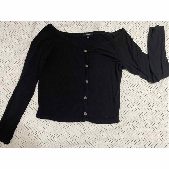 Black button short top!! - Picture 1 of 1
